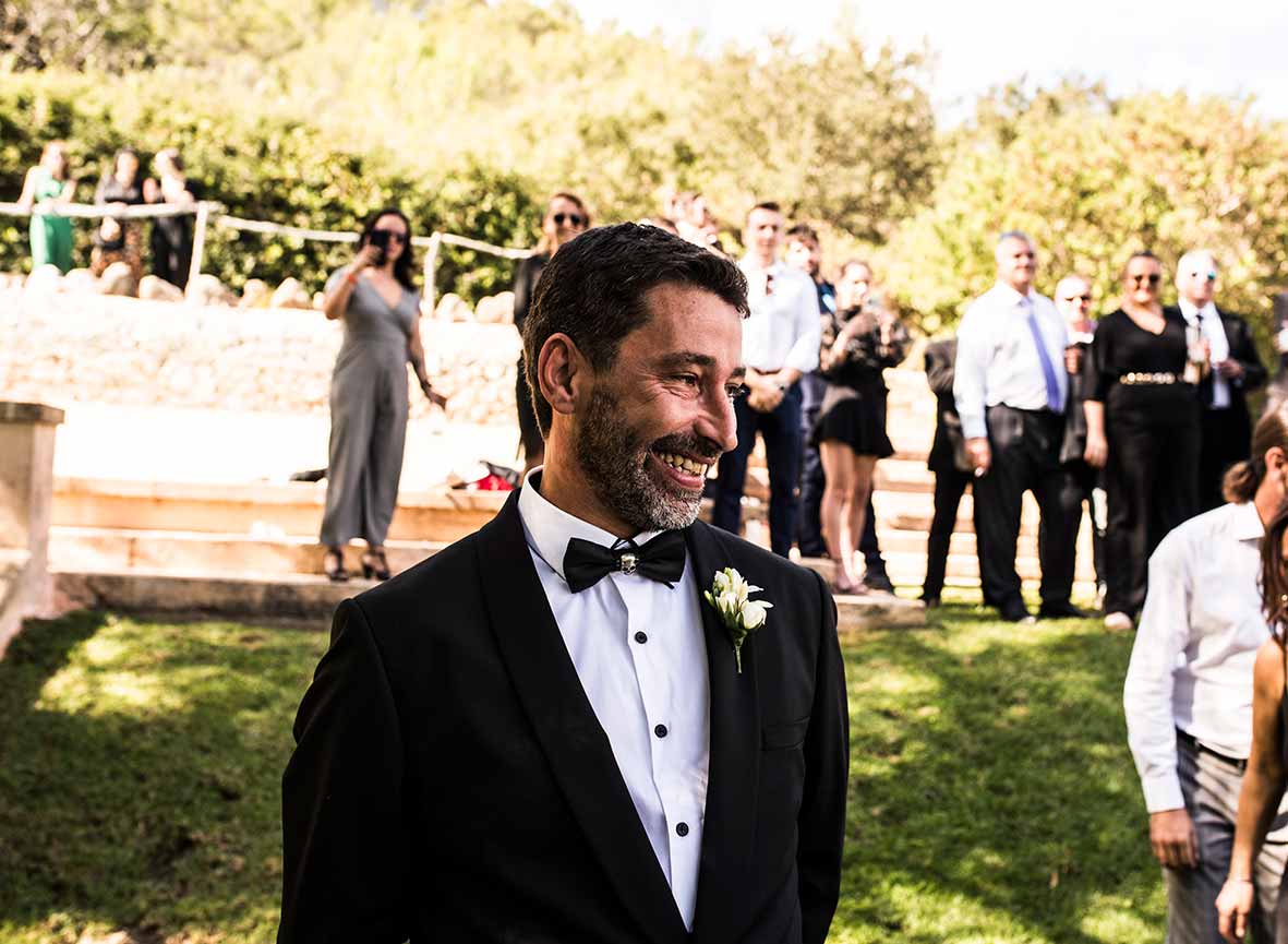 "ALT"reportaje de boda en mallorca novio feliz