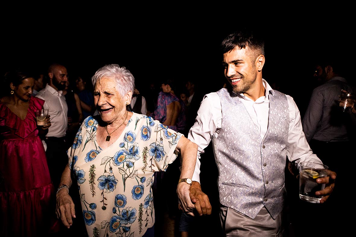 "ALT"fotografía de bodas Mallorca abuela disco"