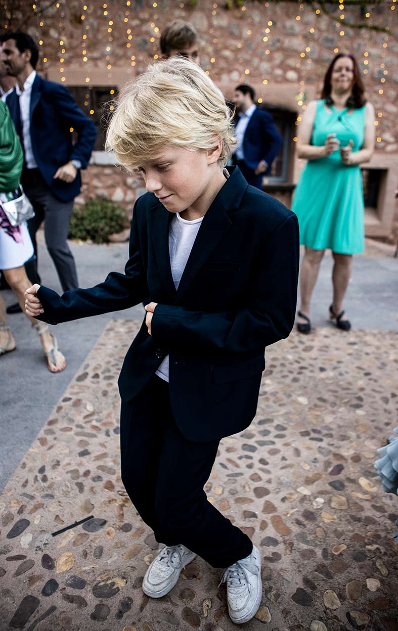 "ALT"boda en finca ca-n'ai niño bailando fiesta"