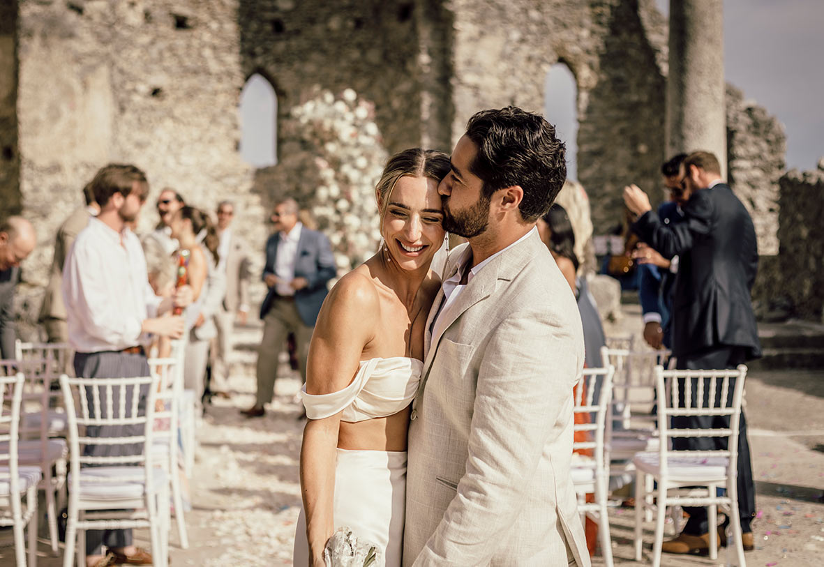 "ALT"boda en la costa amalfitana beso de amor"