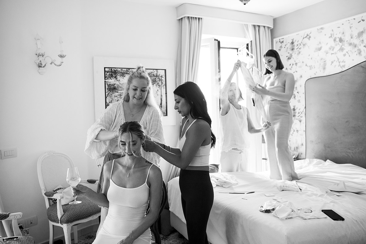 "ALT"boda en la costa amalfitana preparativos amigas"