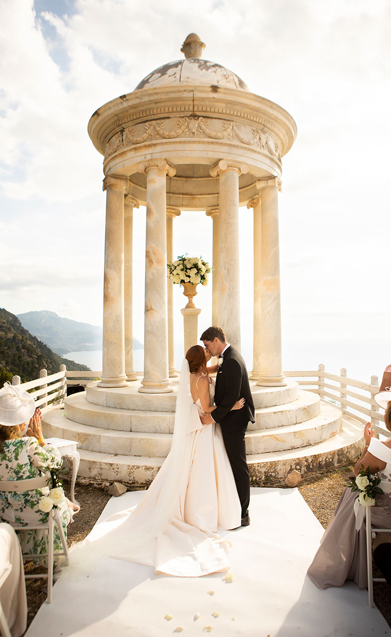 "ALT"boda en son marroig deia mallorca beso en templete"