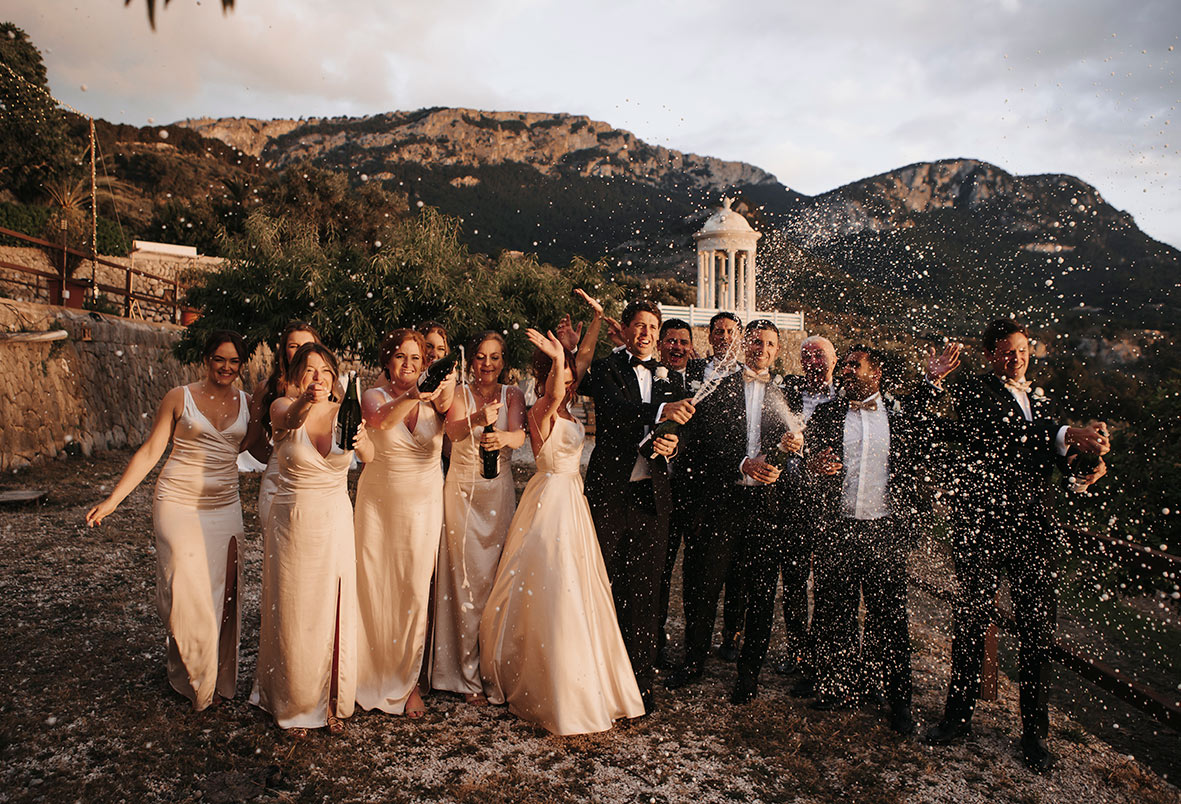 "ALT"boda en son marroig deia mallorca descorchando cava"