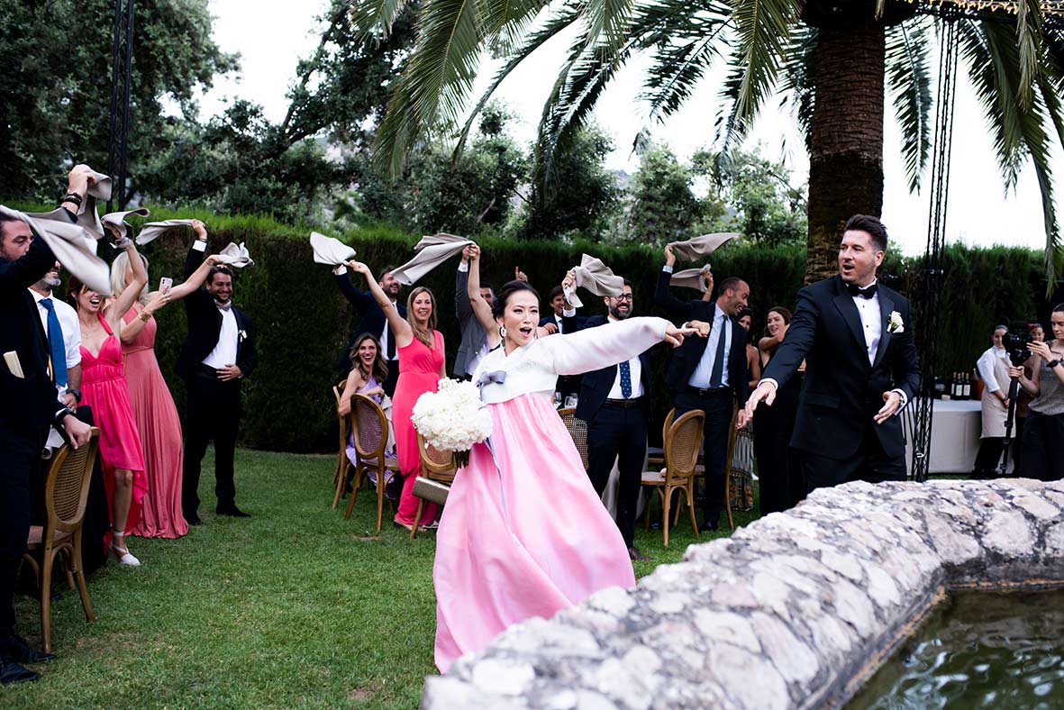 "ALT"boda coreana en finca comassema mallorca increible entrada banquete"