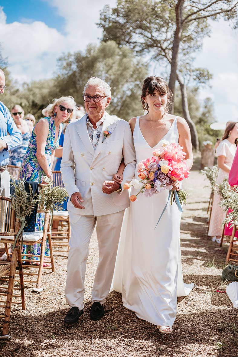 "ALT"boda inglesa en mallorca entrada de la novia"