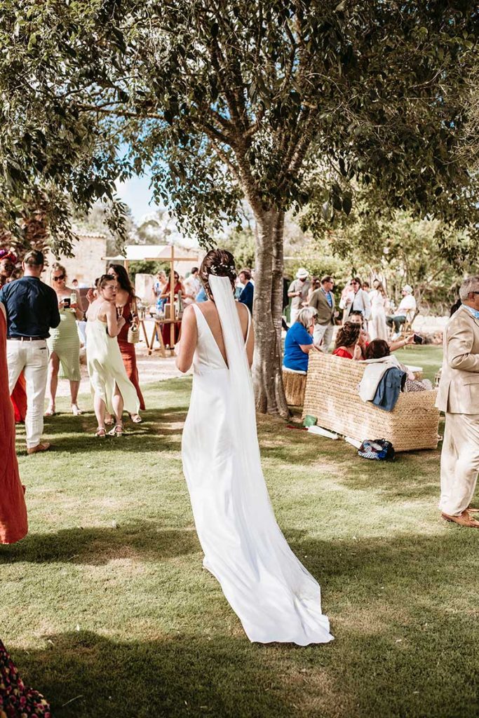 "ALT"boda inglesa en mallorca cola vestido novia"