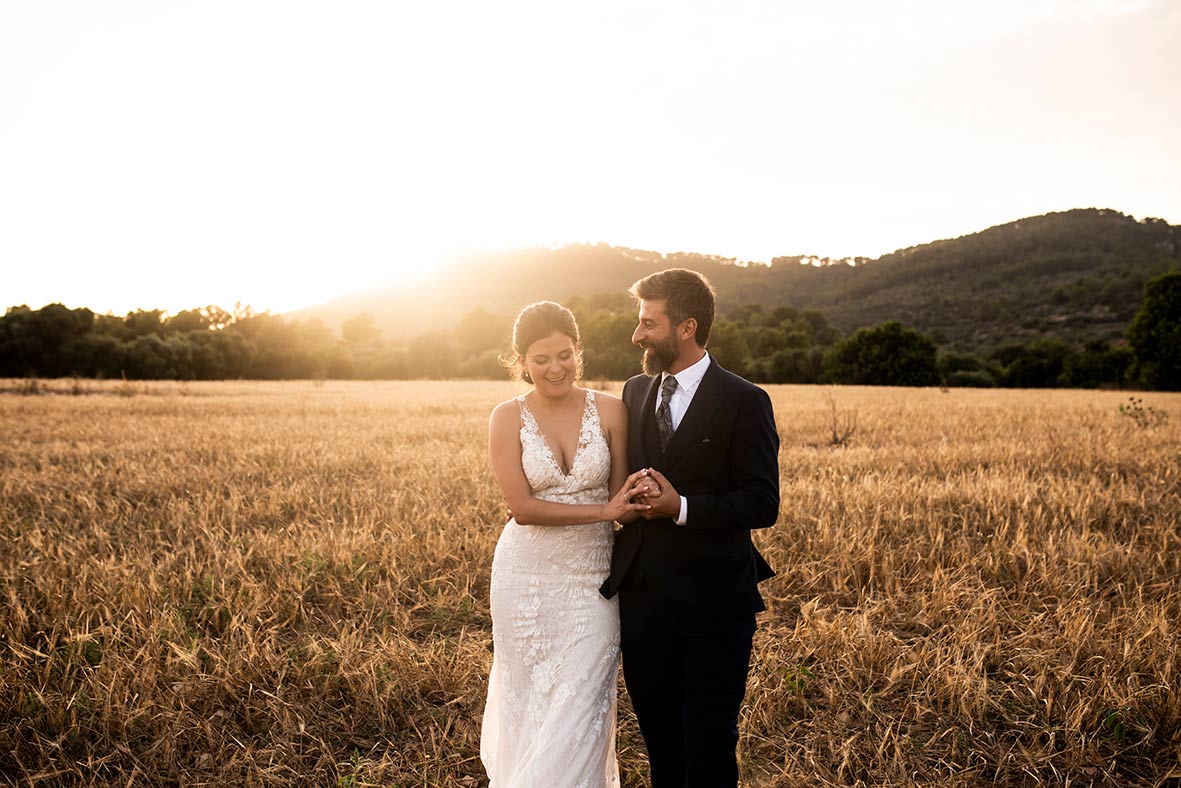 "ALT"fotógrafo de boda en finca morneta manos"