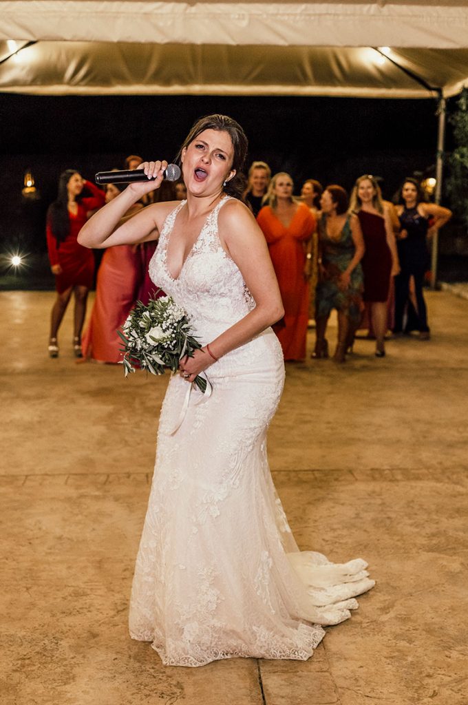 "ALT"fotógrafo de boda en finca morneta momento ramo"