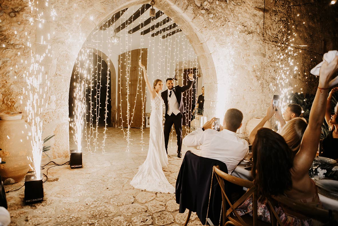 "ALT"boda mexicana en finca son maixella mallorca pareja entrada"