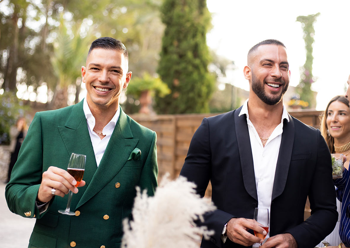 "ALT"boda lgtbi en mallorca invitados pareja"