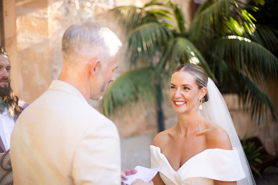 "ALT"fotógrafo en Mallorca son Togores mirada novia ceremonia"