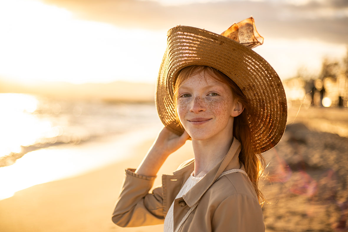 "alt"book a niña modelo en mallorca"