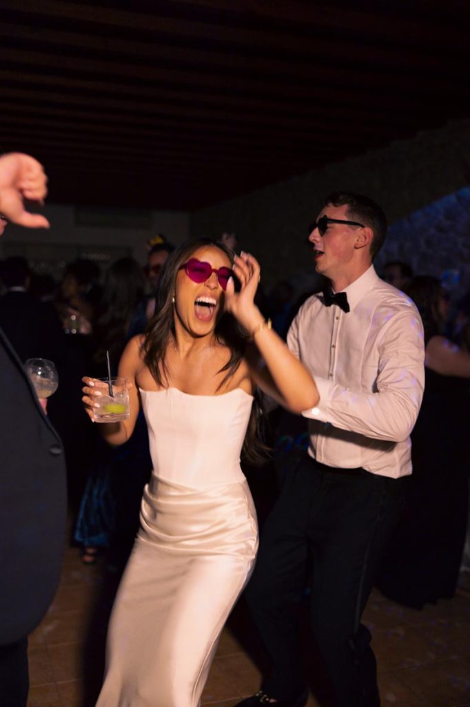 "alt"son togores boda en mallorca novia bailando"