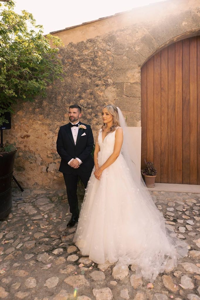 "alt"boda en finca las barracas mallorca pareja ceremonia"