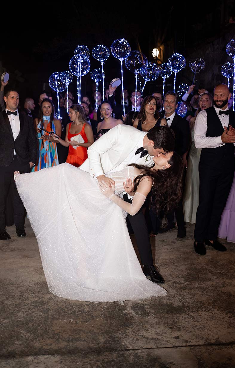 "alt"finca son marroig first dance kiss"