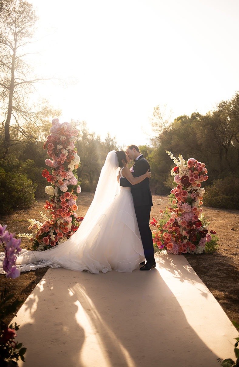 "alt"boda en finca son veri mallorca beso final"