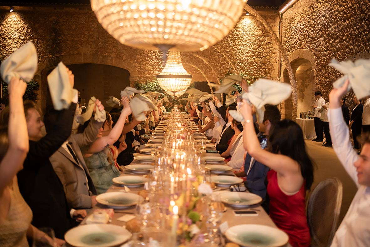 "alt"boda en finca son veri mallorca momento servilletas"