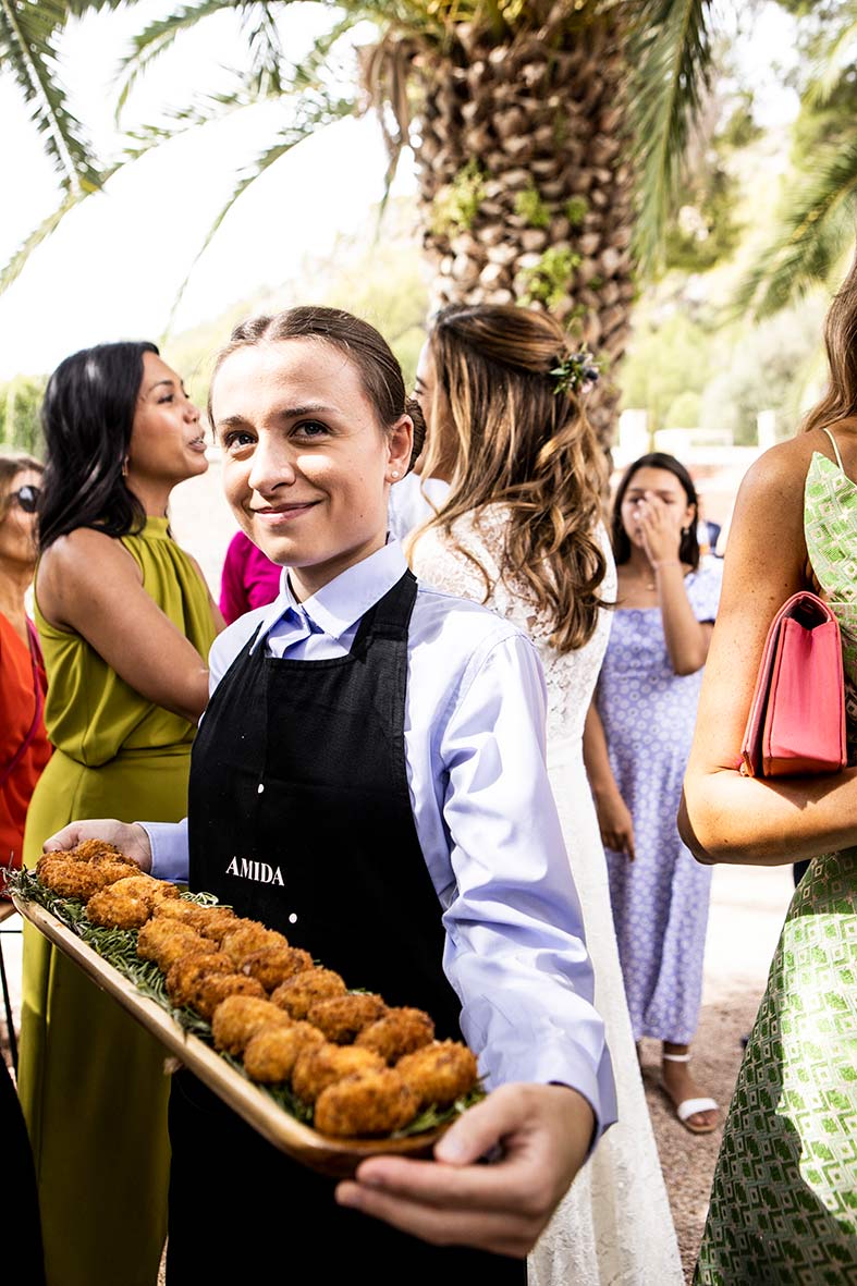 "alt"los mejores caterings para bodas en mallorca croquetas amida"